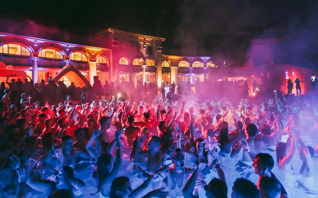 Sparty: Ultimate Late-Night Spa Party in Szechenyi Spa Image 12