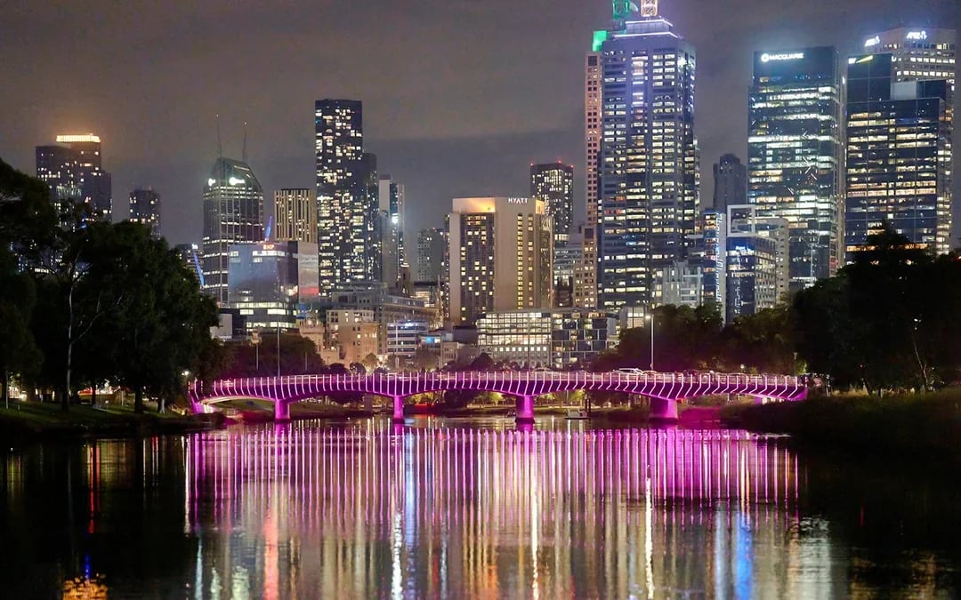 Spirit of Melbourne Dinner Cruise with Drinks on Yarra River Image 8