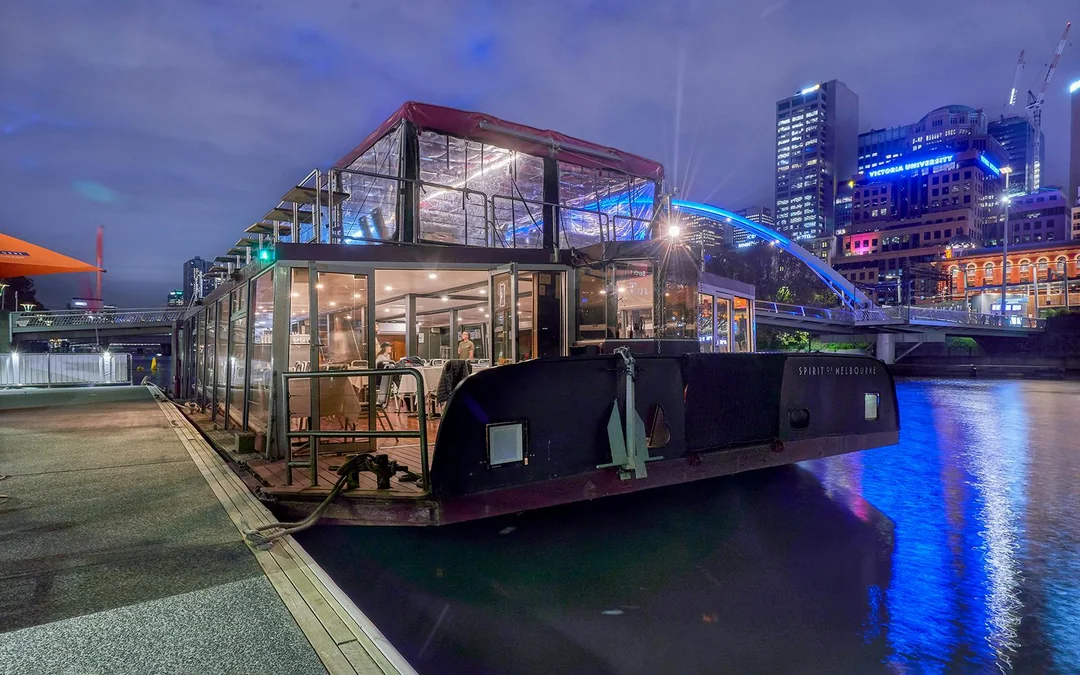 Spirit of Melbourne Dinner Cruise with Drinks on Yarra River Image 10