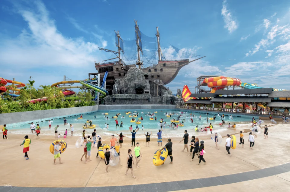 SplashMania Waterpark Ticket | Malaysia