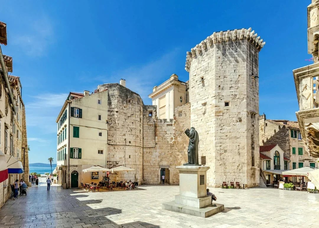 Split: Diocletian's Palace & Jewish Heritage Walking Tour Image 9