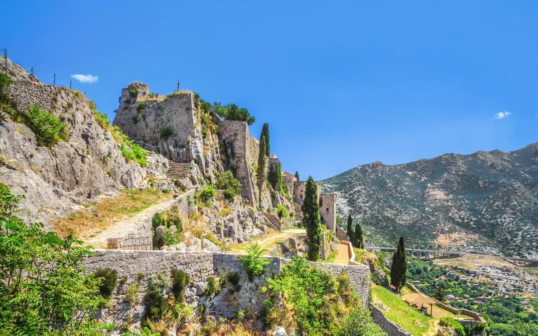 Split: Diocletian's Palace, Salona and Klis Fortress Guided Tour Image 3
