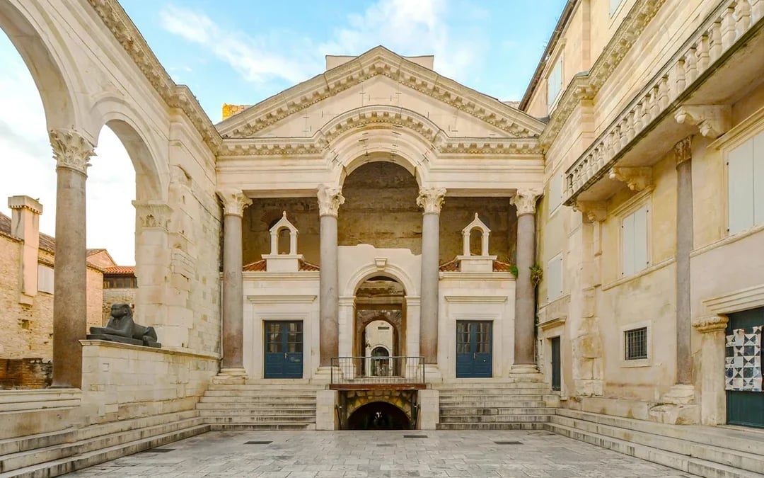 Split Private Walking Tour with Diocletian's Palace Image 2