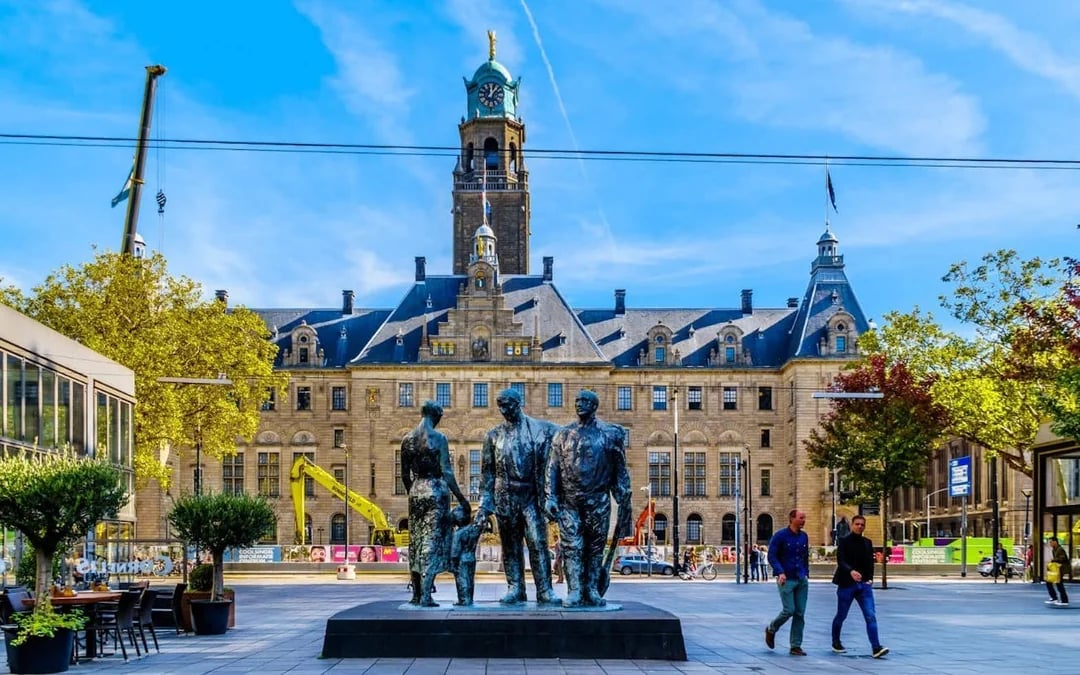 Spy Hunt in Rotterdam: Self-Guided City Exploration Game Image 6