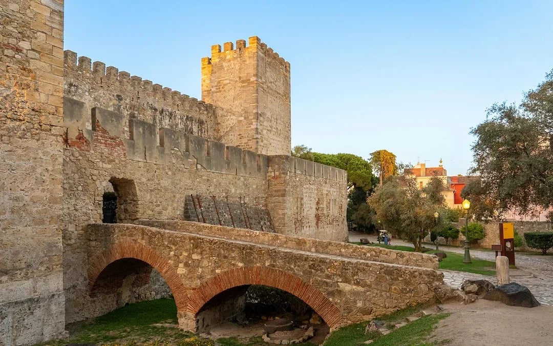 St. George Castle Tickets with Audio Guide Image 2