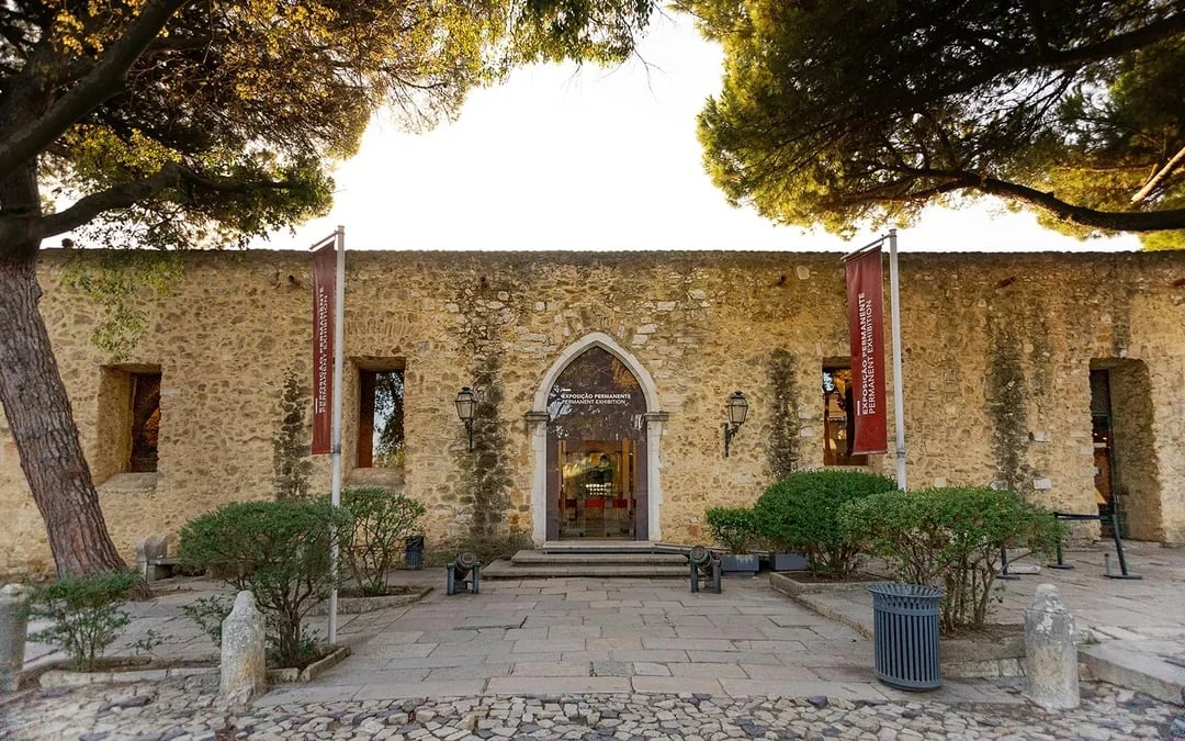 St. George Castle Tickets with Audio Guide Image 4