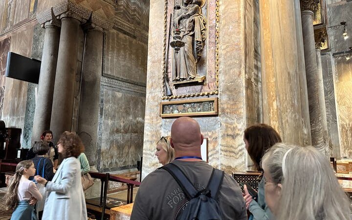 St. Mark's Basilica Guided Tour with Tickets and Optional Bell Tower Access Image 2