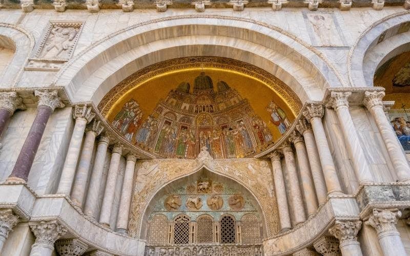 St. Mark’s Basilica Main Nave Entry Ticket with App Audio Guide and Escort Assistance Image 2