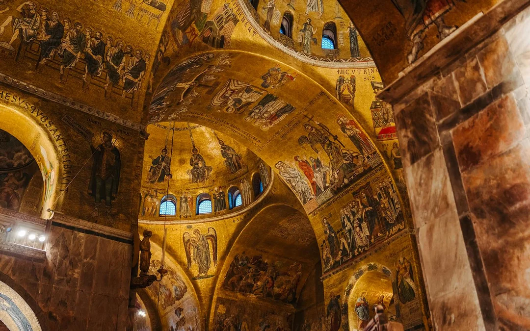 St. Mark's Basilica Night Tour with Optional Doge's Palace Image 3