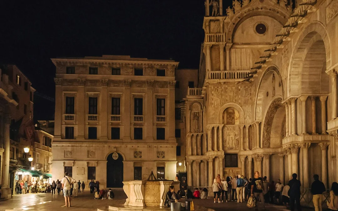 St. Mark's Basilica Night Tour with Optional Doge's Palace Image 5