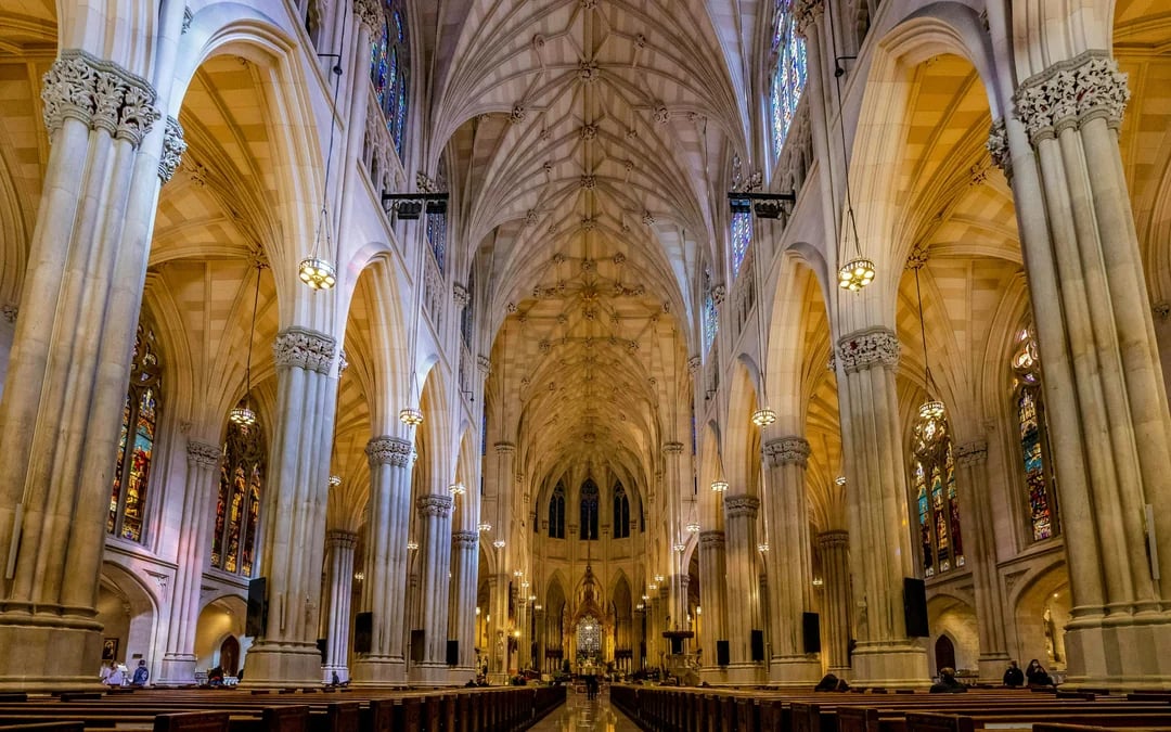 St. Patrick's Cathedral Self-Guided Audio Tour with iPad and Headphones Image 5