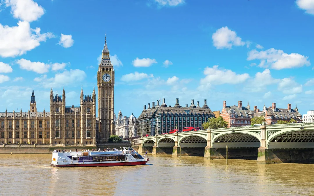 St. Paul's Cathedral & Tower of London Guided Tour with Thames River Cruise Image 5