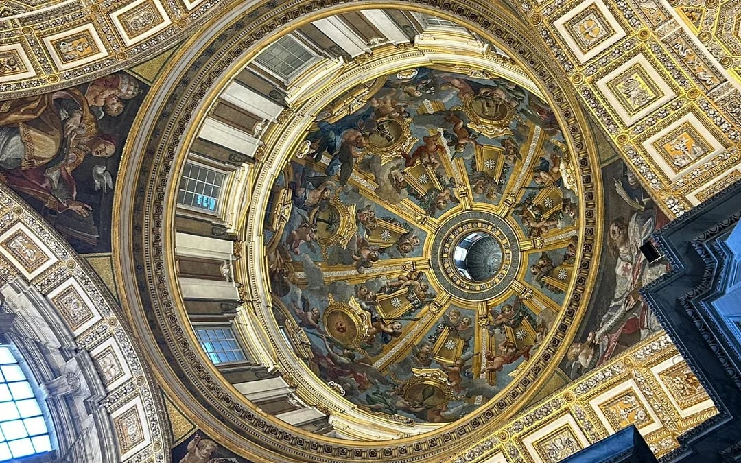 St. Peter's Basilica Entry with Audio Guide Image 11