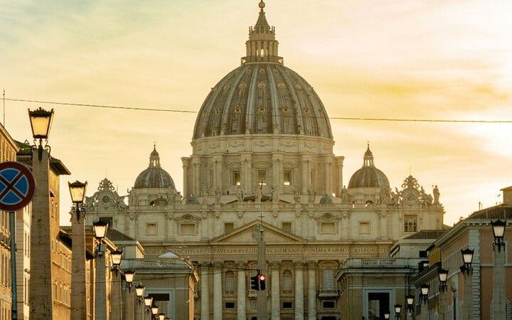 St. Peter's Basilica Experience & Underground Guided Tour Image 2