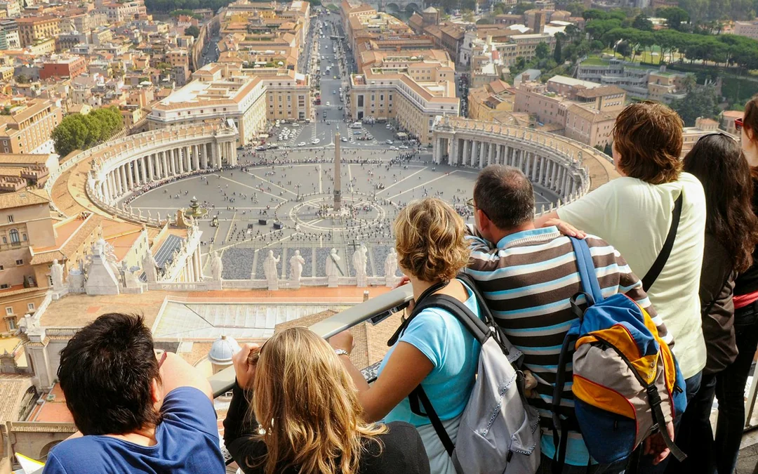 St. Peter's Basilica Guided Tour with Dome Climb Image 8