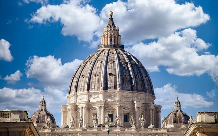 St. Peter’s Basilica Guided Tour with Papal Tombs and Underground Areas Image 2
