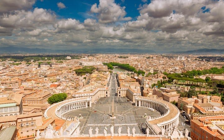 St. Peter's Basilica Priority Entry Ticket with Audio Guide Image 4