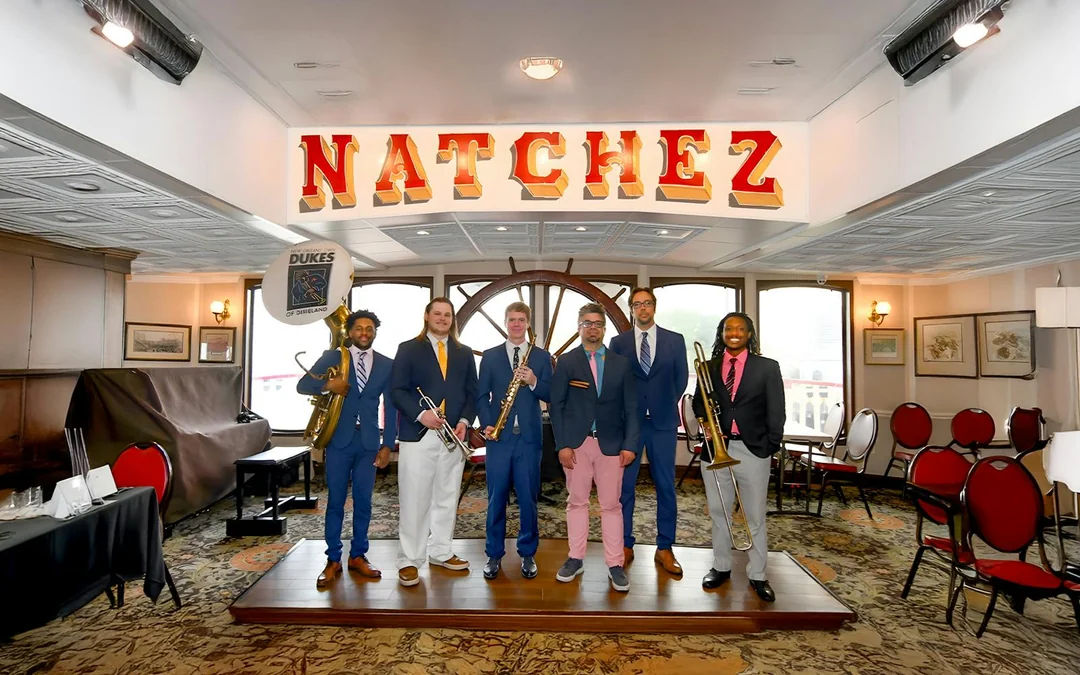 Steamboat Natchez Sightseeing Jazz Cruise with Lunch Image 2