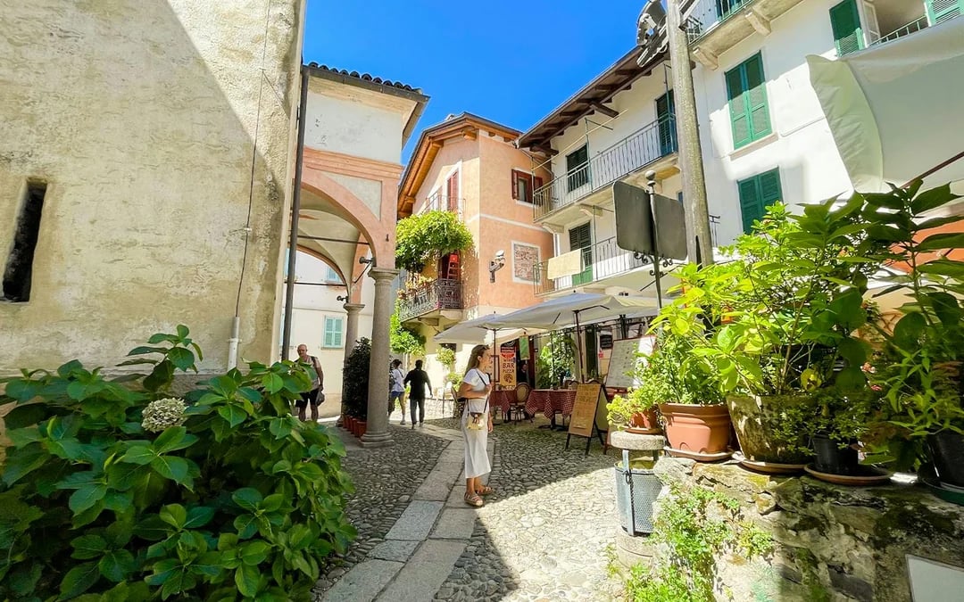 Stresa to Borromean Islands Round-Trip Boat Transfers Image 6