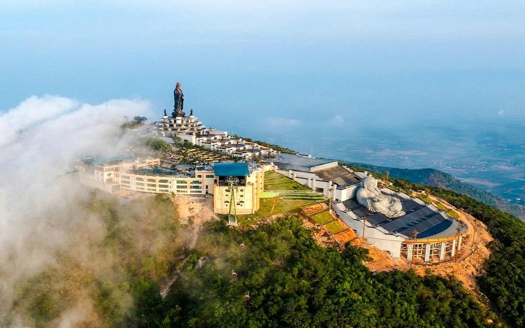 Sun World Ba Den Mountain Cable Car Tickets Image 1