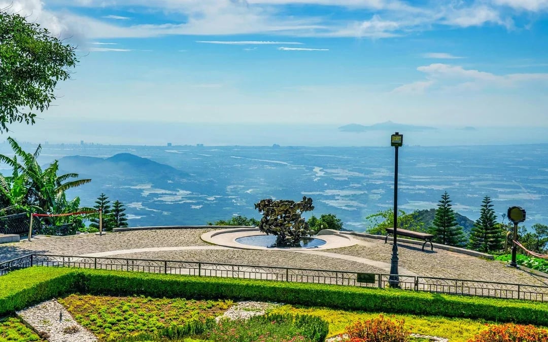 Sun World Ba Na Hills Ticket (Optional - Lunch, Transfers) Image 5