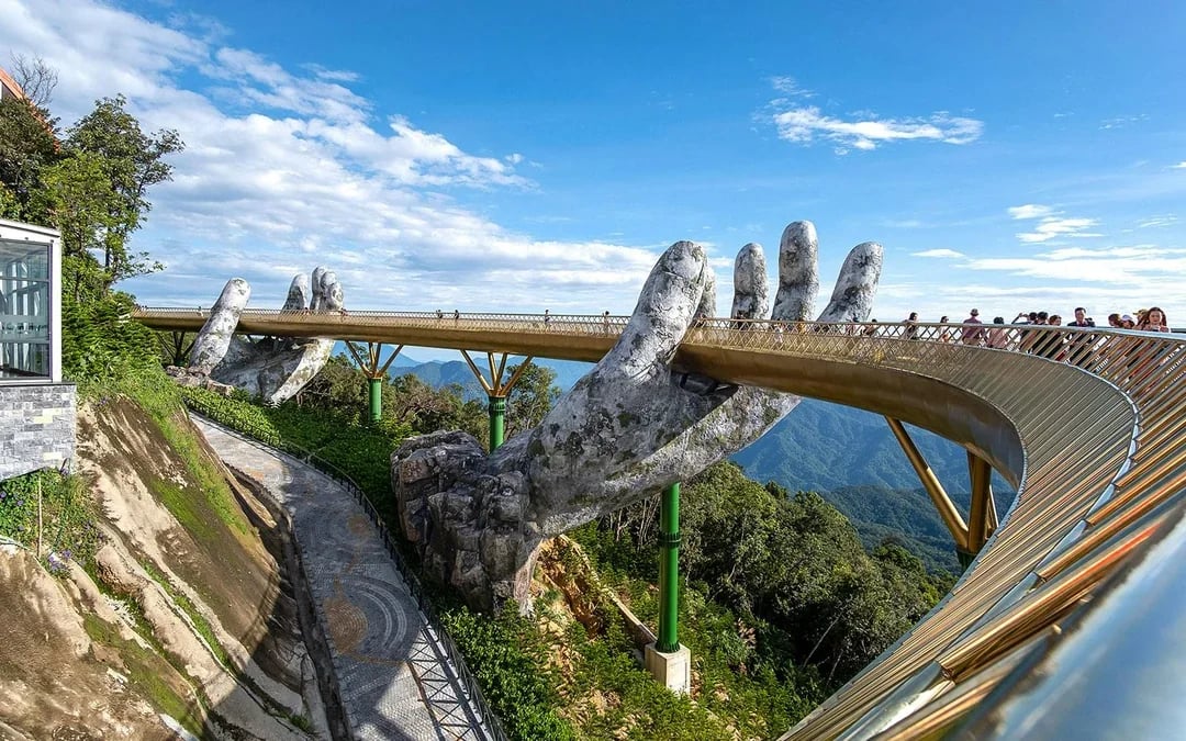 Sun World Ba Na Hills Ticket + Transfers (Shared/Private) + Optional Lunch Image 2