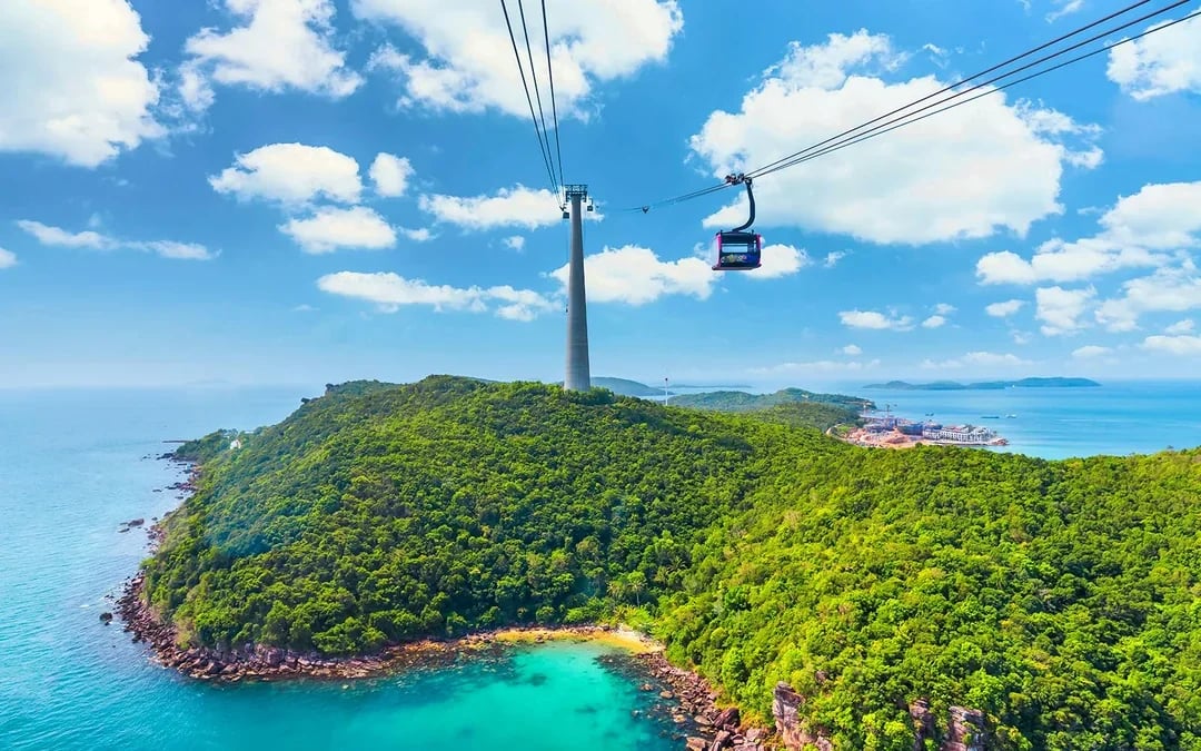 Sun World Hon Thom: Cable Car With Upgrade Options Image 6