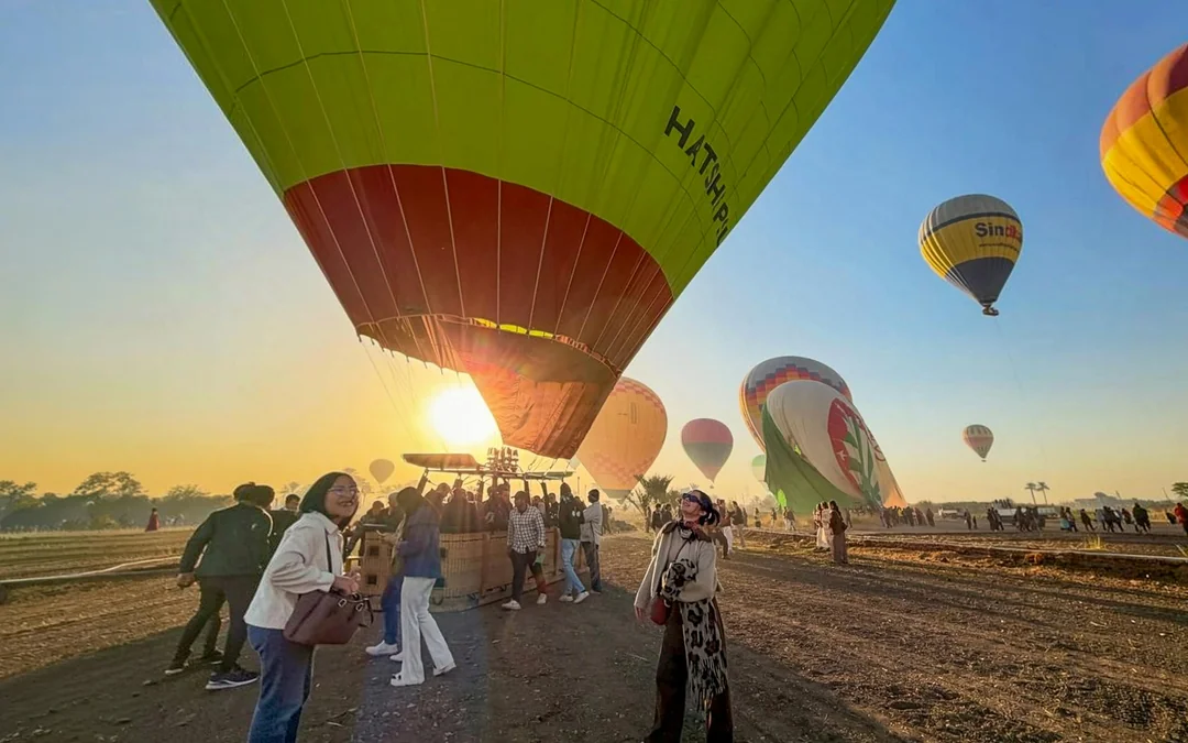 Sunrise Hot Air Balloon Ride in Luxor with Round-Trip Hotel Transfers Image 2