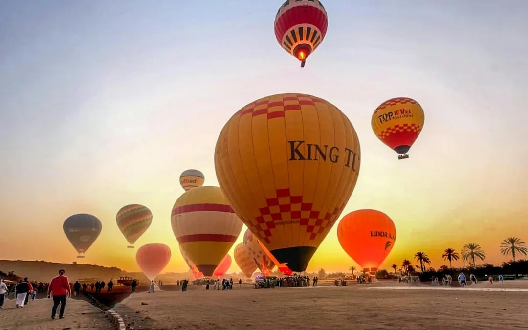 Sunrise Hot Air Balloon Ride in Luxor with Round-Trip Hotel Transfers Image 7