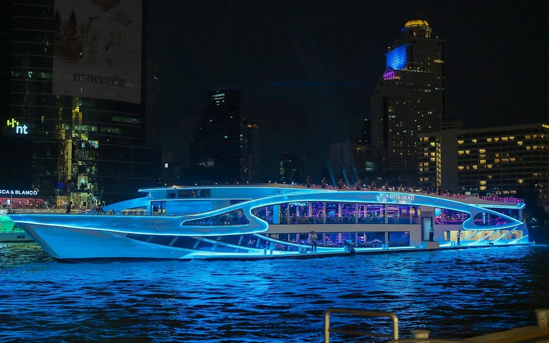 Super Galaxy Luxury Chao Phraya River Dinner Cruise Image 1