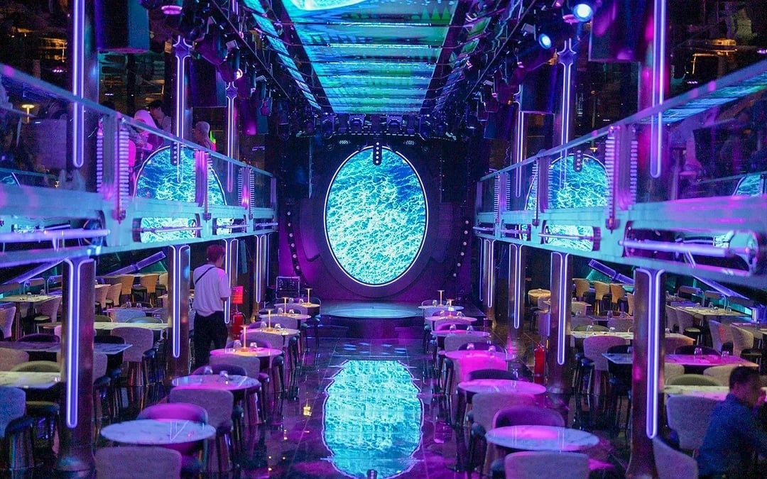 Super Galaxy Luxury Chao Phraya River Dinner Cruise Image 5