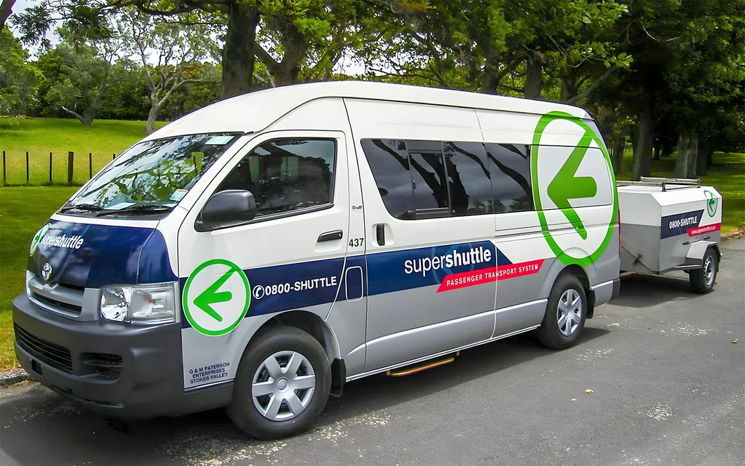Super Shuttle One-Way Tickets: Auckland Airport to/from Auckland Central City Image 1
