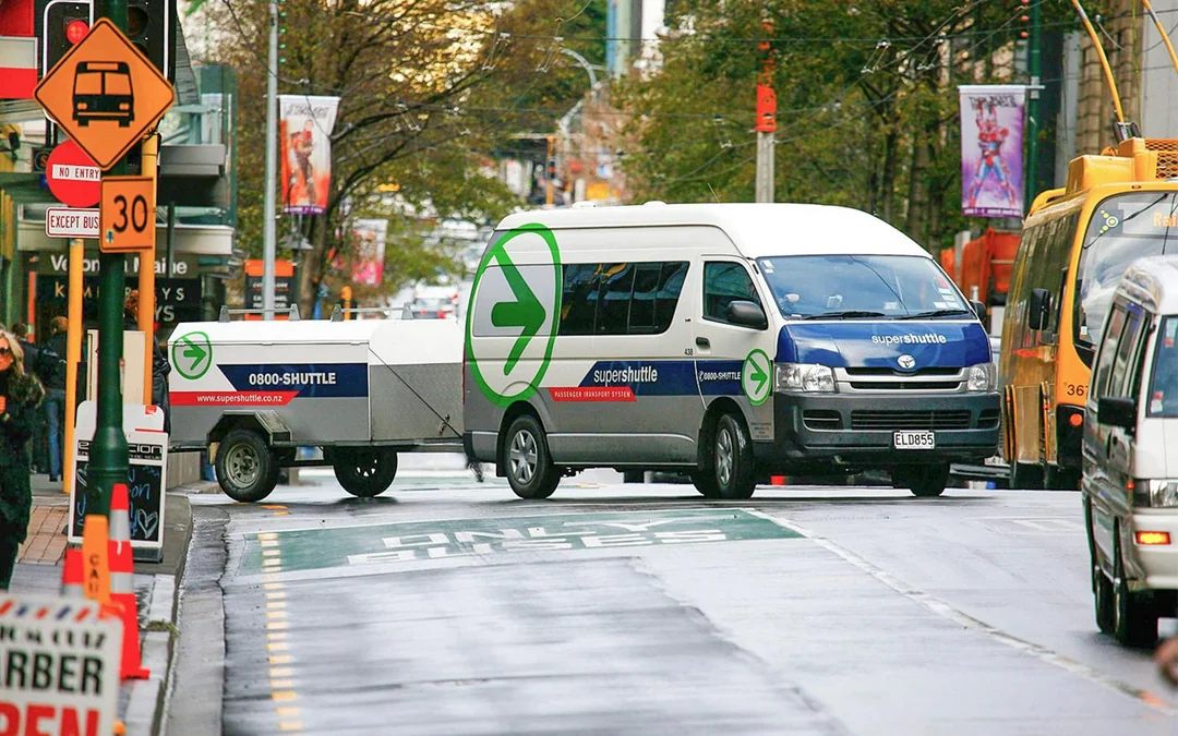 Super Shuttle One-Way Tickets: Auckland Airport to/from Auckland Central City Image 4