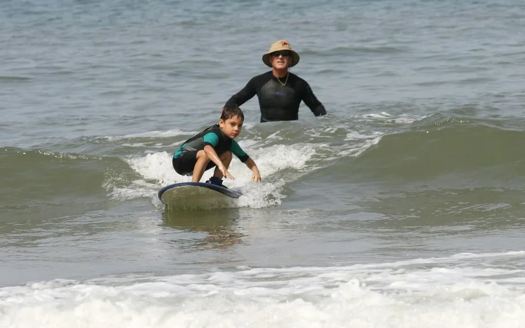 Surf Experience With Professional Surfer: Advanced Level Image 4