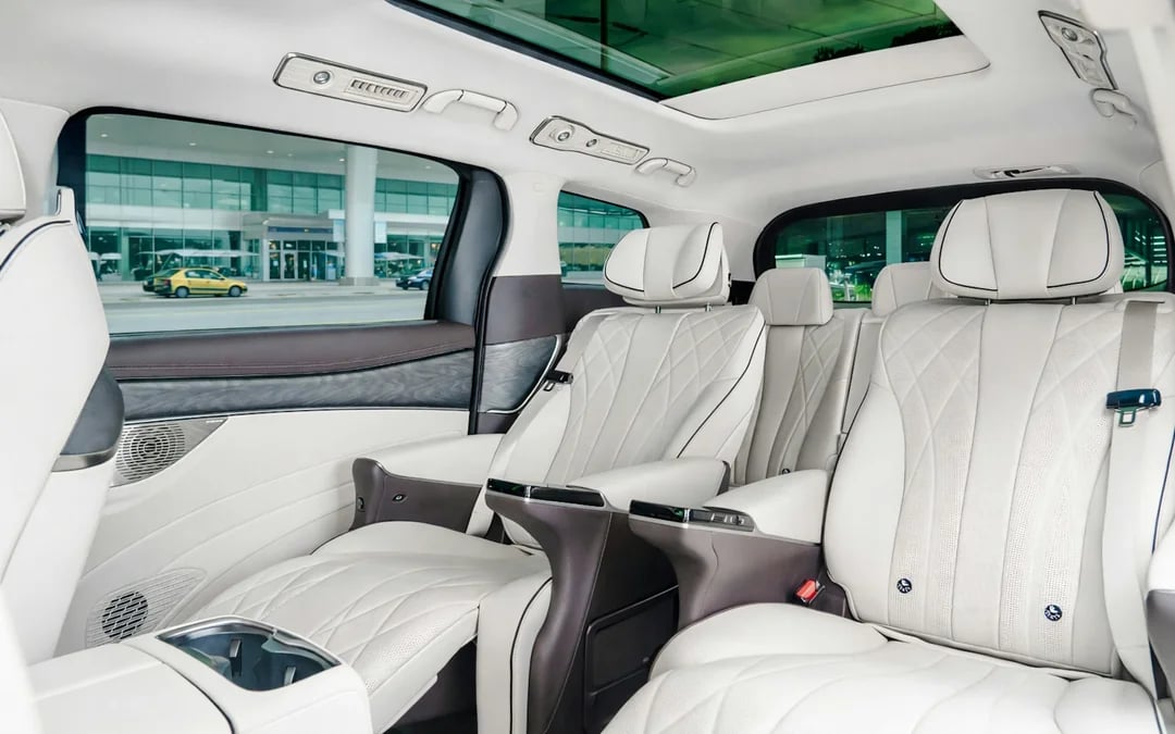 Suvarnabhumi Airport (BKK) ↔ Bangkok: Private One-Way Transfer by Denza D9 Premium Van Image 4