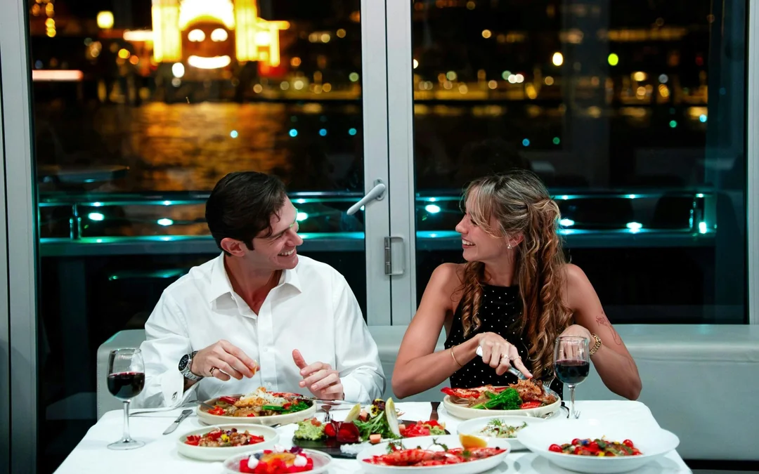 Sydney Harbour Glass Boat Dinner Cruise Image 3