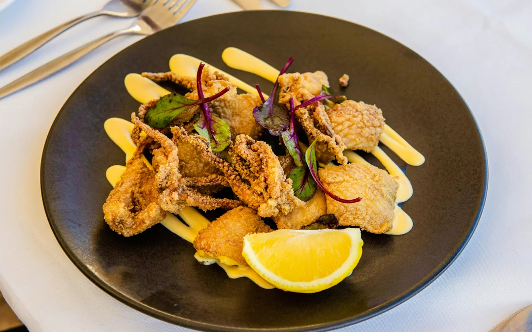 Sydney Harbour Intimate Luxury Lunch Cruise with Doyles & Balmoral Dining Image 4