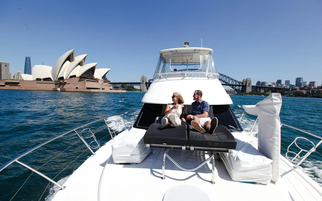 Sydney Harbour Sightseeing Cruise with Buffet Dinner Image 4