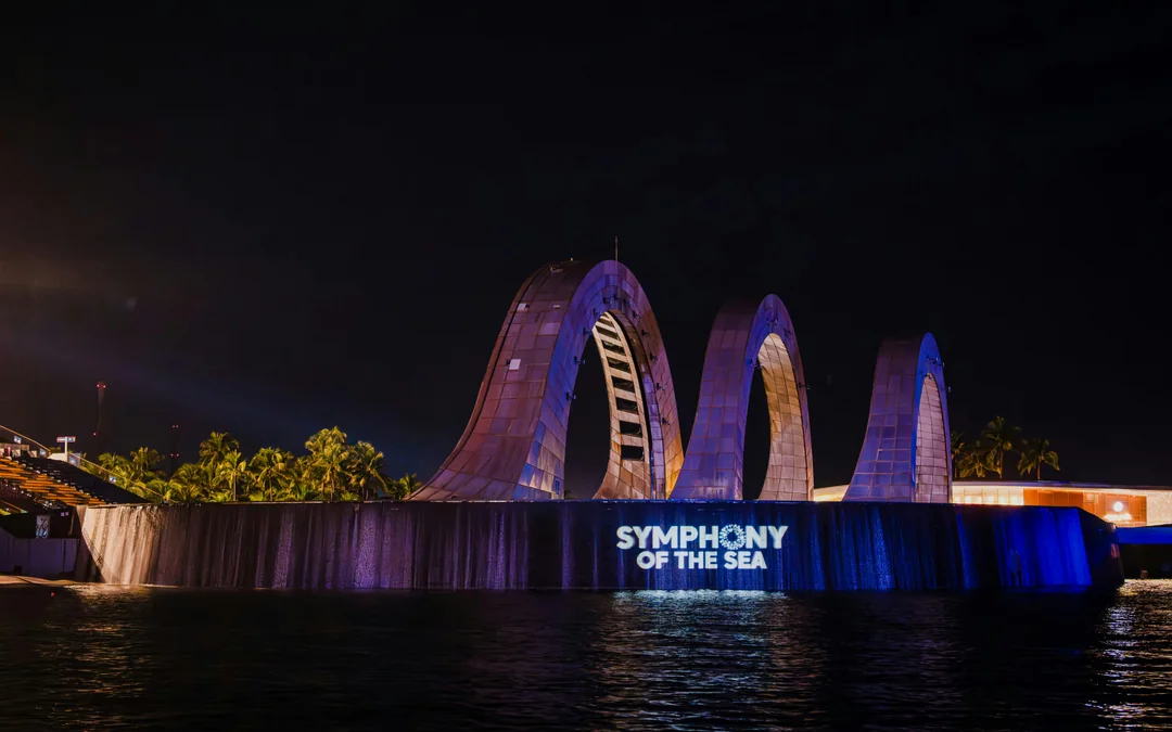 Symphony of the Sea Show With Dinner Options Image 10