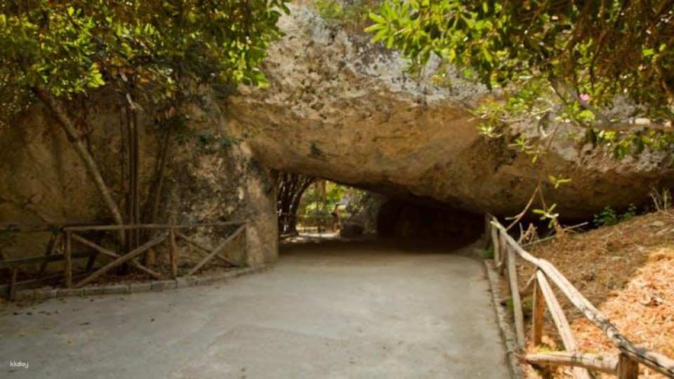 Syracuse's Greek Theatre and Neapolis Guided Tour