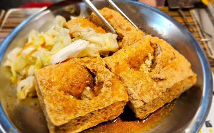 Taipei: Your First Day Food Tour with Locals & 12+ Tasting Image 4
