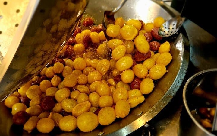 Taipei: Your First Day Food Tour with Locals & 12+ Tasting Image 7