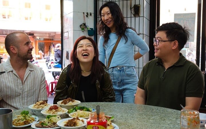 Taipei: Your First Day Food Tour with Locals & 12+ Tasting Image 9