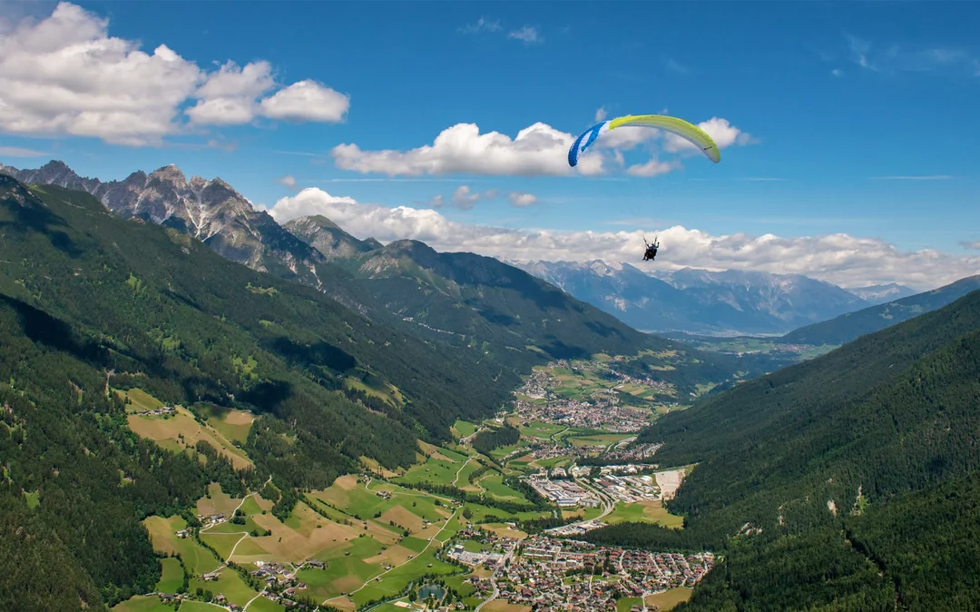 Tandem Paragliding Experience in Tirol Image 2