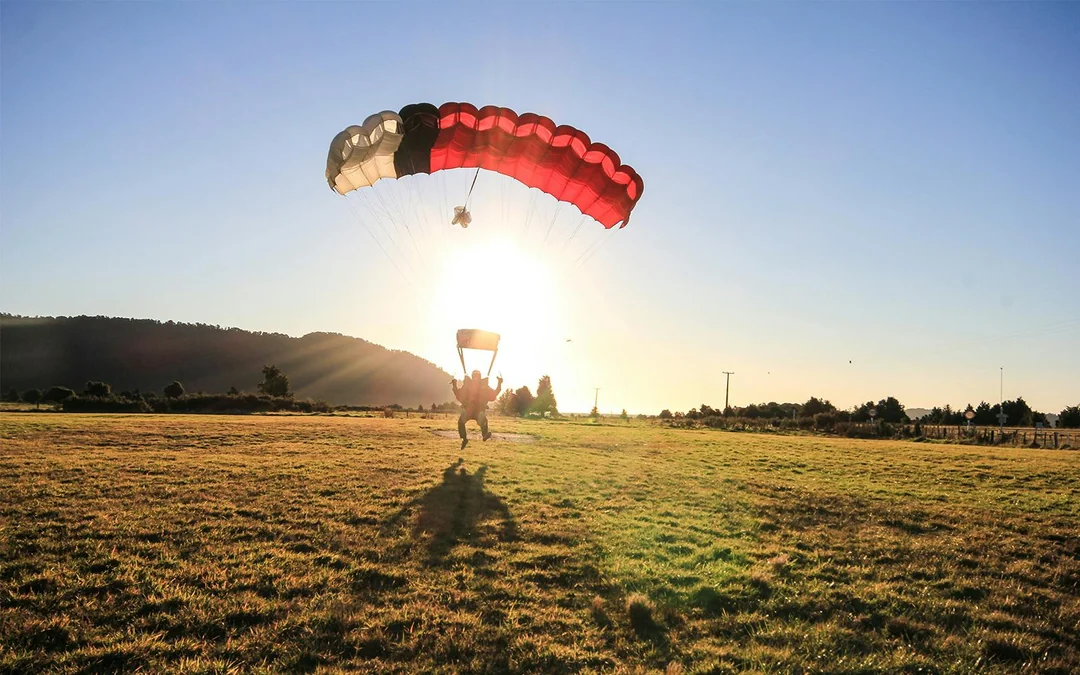 Tandem Skydive at Franz Josef: 10,000ft, 13,000ft, 16,500ft or 18,000ft Image 7