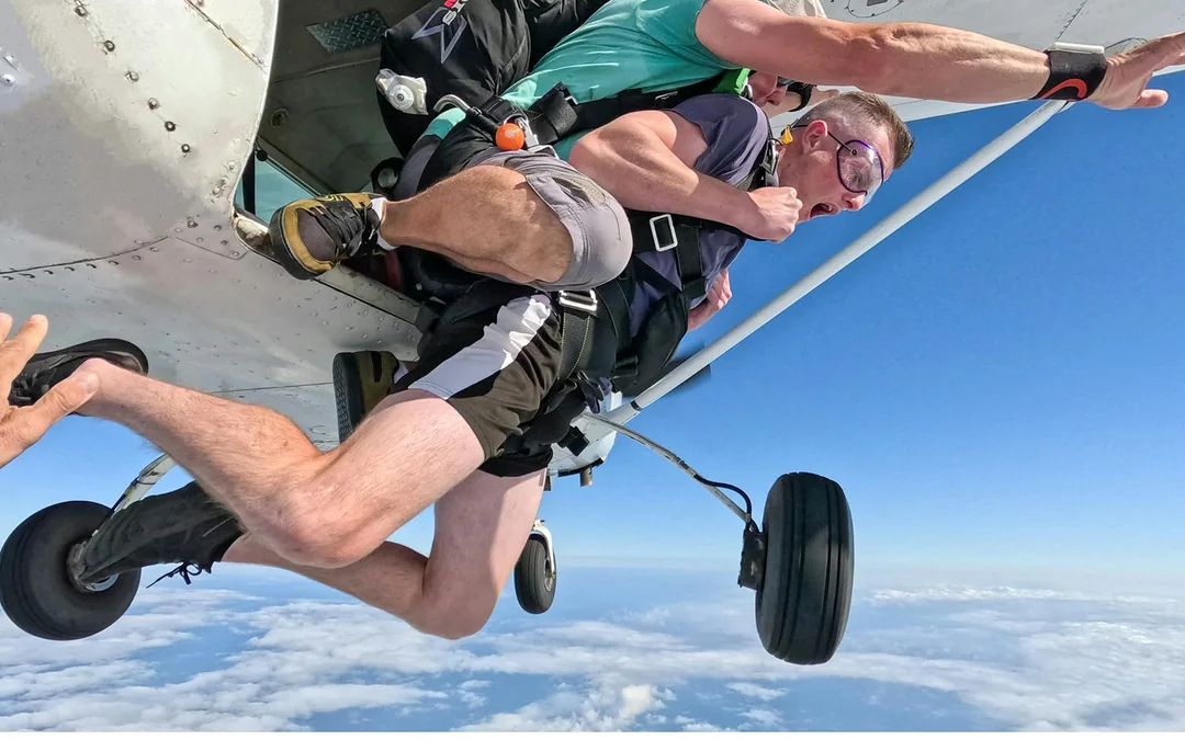 Tandem Skydive at Shellharbour Beach Image 4