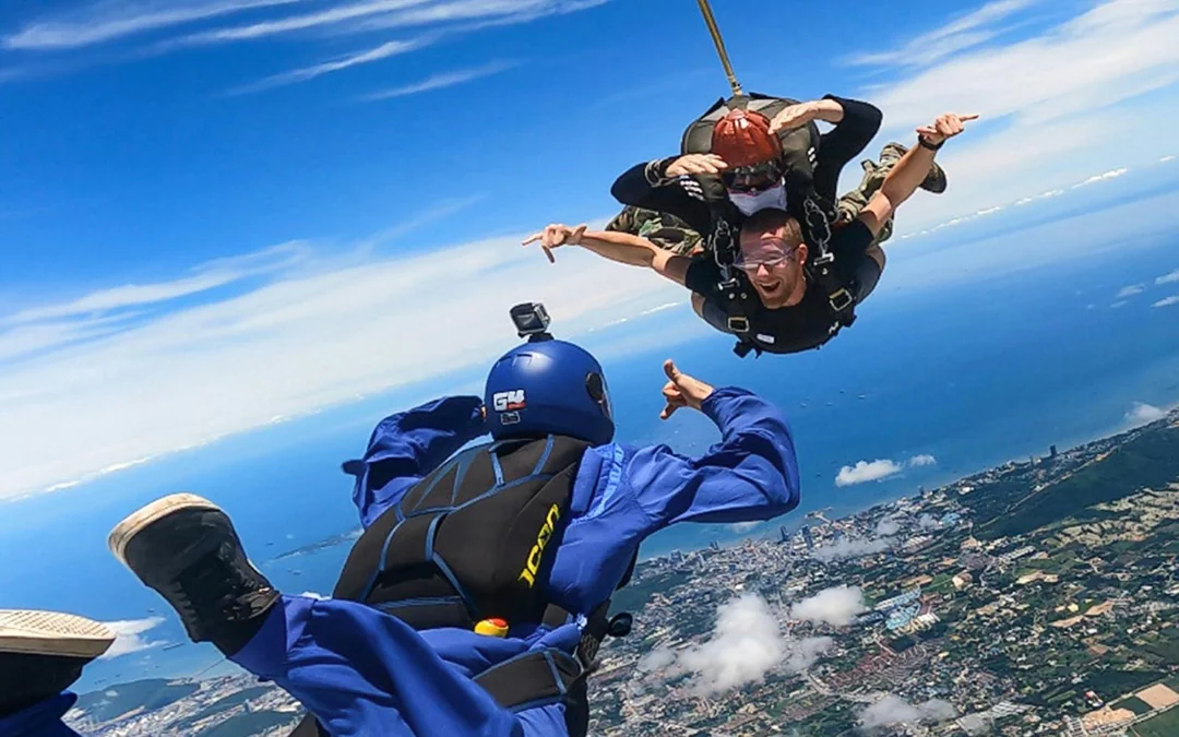 Tandem Skydive in Pattaya: 13,000 ft Jump with Hotel Transfers Image 4