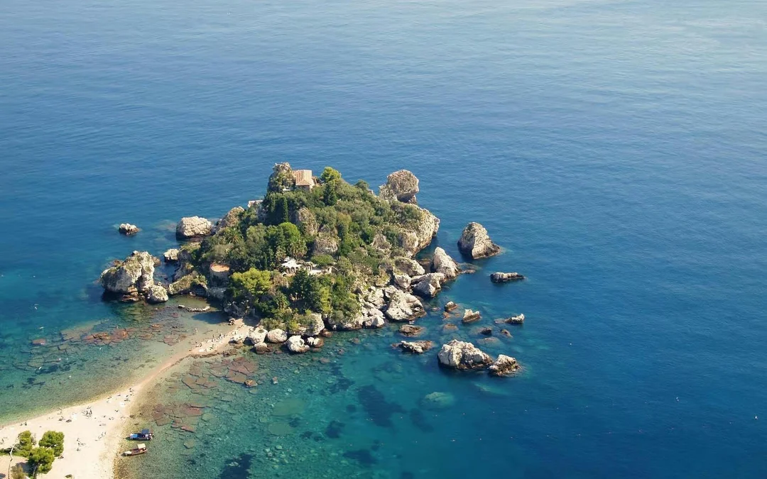 Taormina-Isola Bella-Castelmola tour Image 2