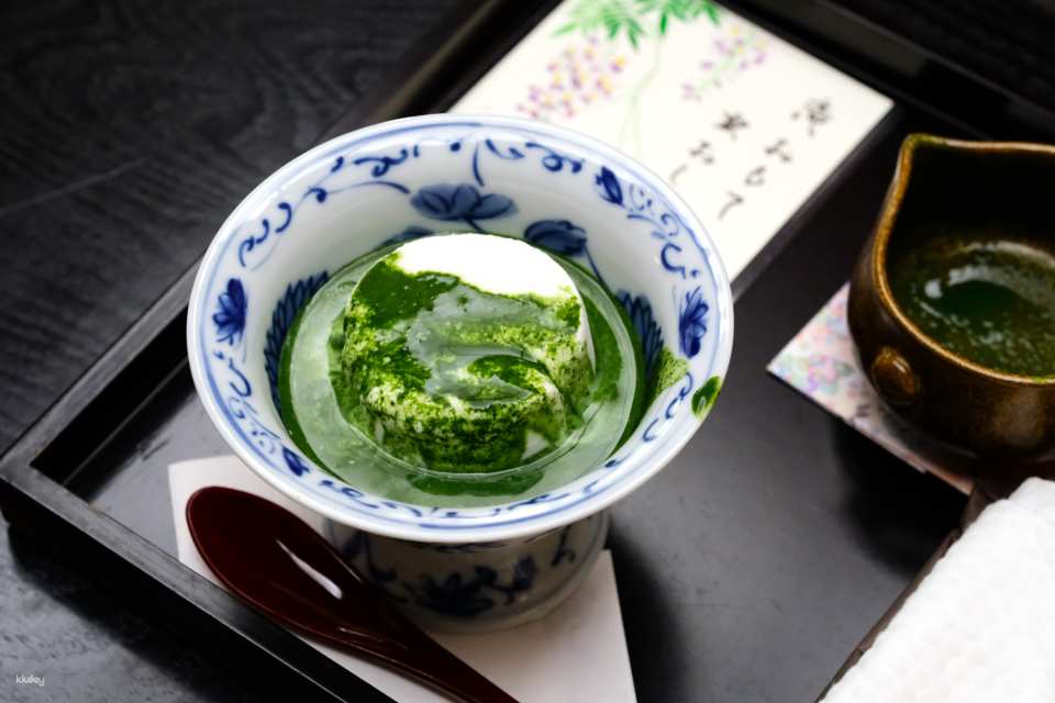 Matcha Affogato Experience: A Taste of Tradition at Kokura Castle Garden
