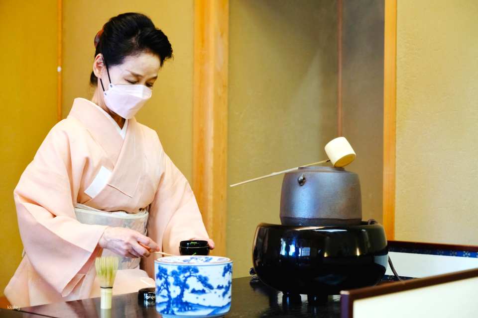 Matcha Affogato Experience: A Taste of Tradition at Kokura Castle Garden